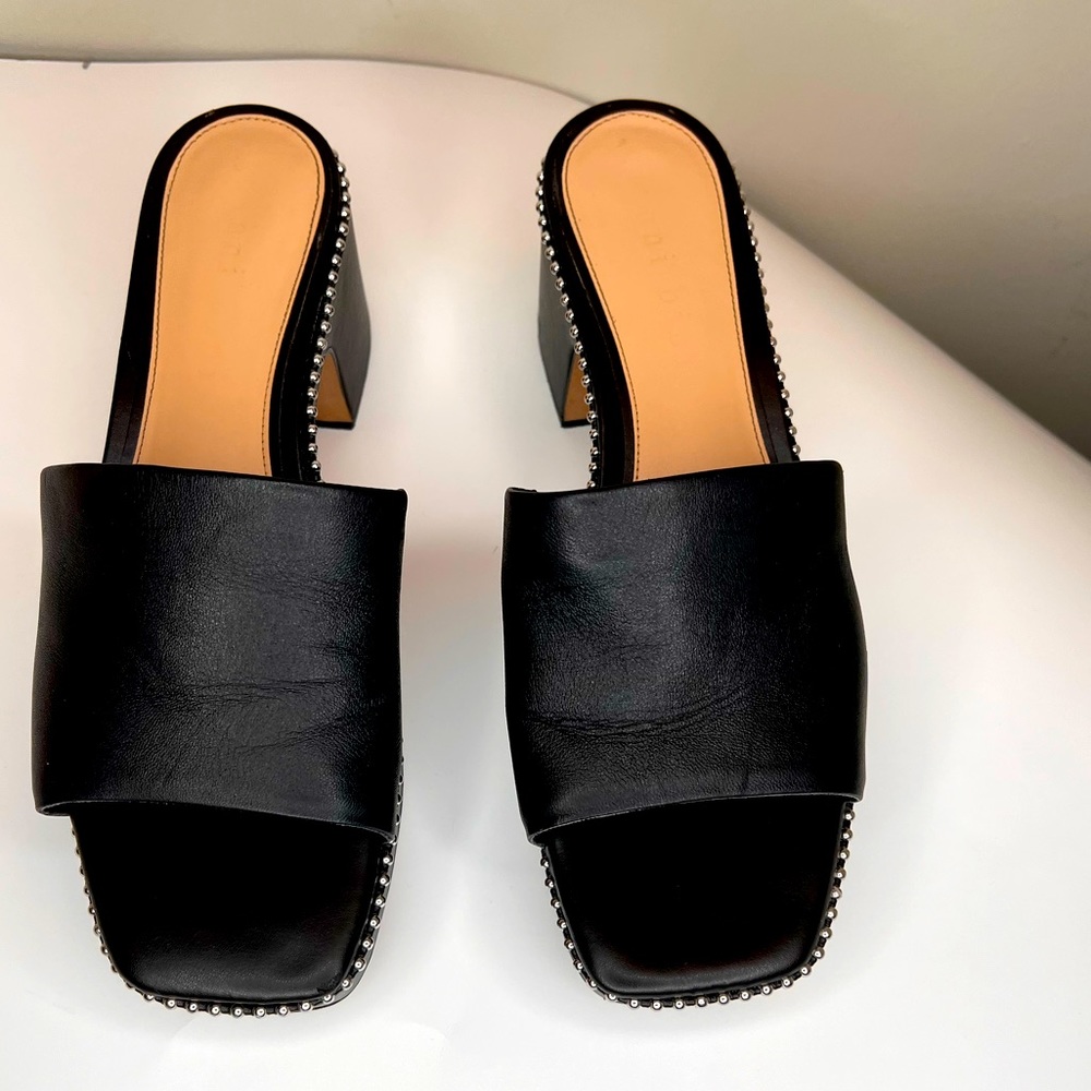 Gianni Bini leather platform mule